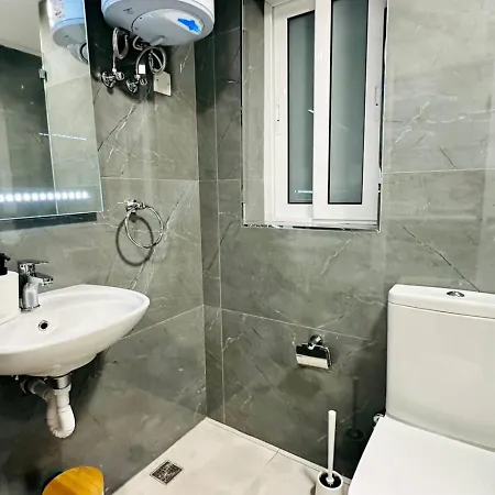 Backyard 1 * 斯利马