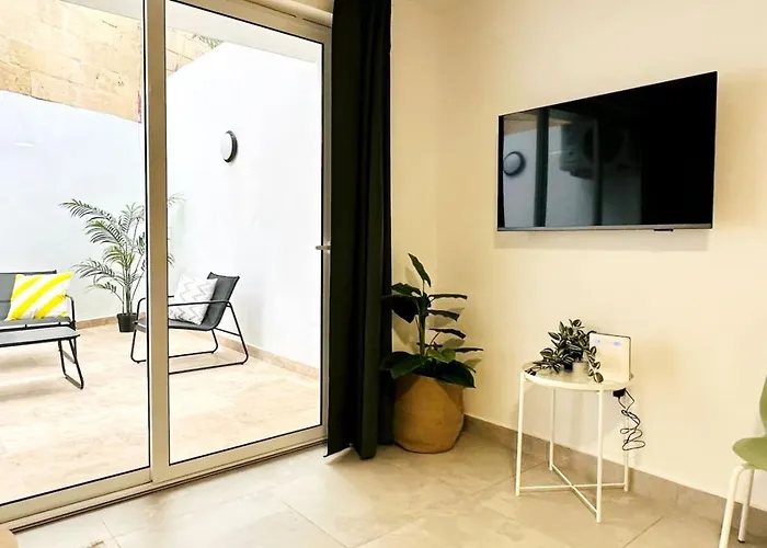 Backyard 1 Apartamento Sliema