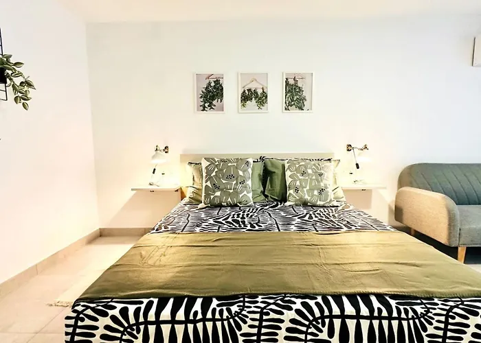 Backyard 1 Слима