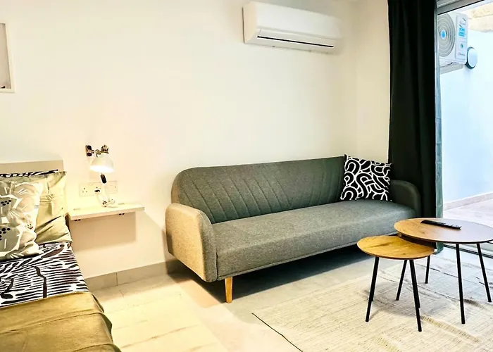 Backyard 1 Апартаменты *